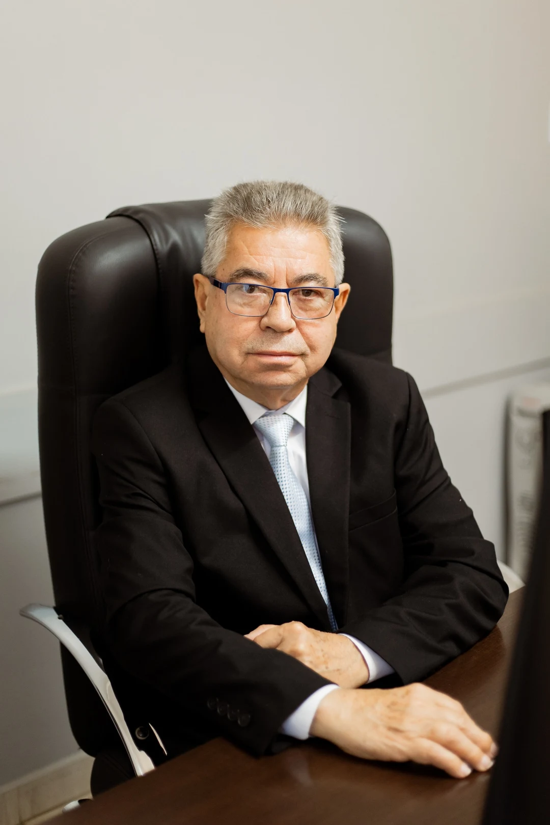 Dr. José Carlos R. Francisco