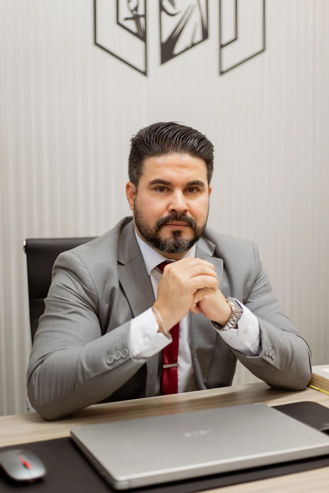 Dr. Rogério Aparecido dos Santos Macedo